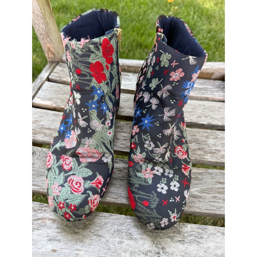 Classified Floral Tapestry Ankle Boots Women's Size 10 Brocade Block Heel Boho